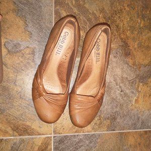 Cobb Hill Tan Pumps
